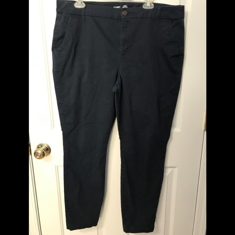 Navy pixie pant
